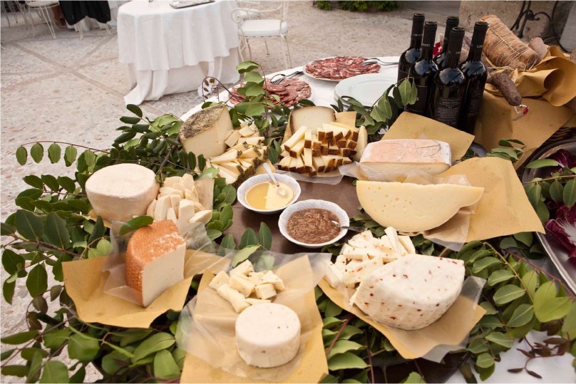 Assortimento di formaggi.