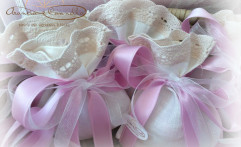 Sacchetti romantici in pizzo.