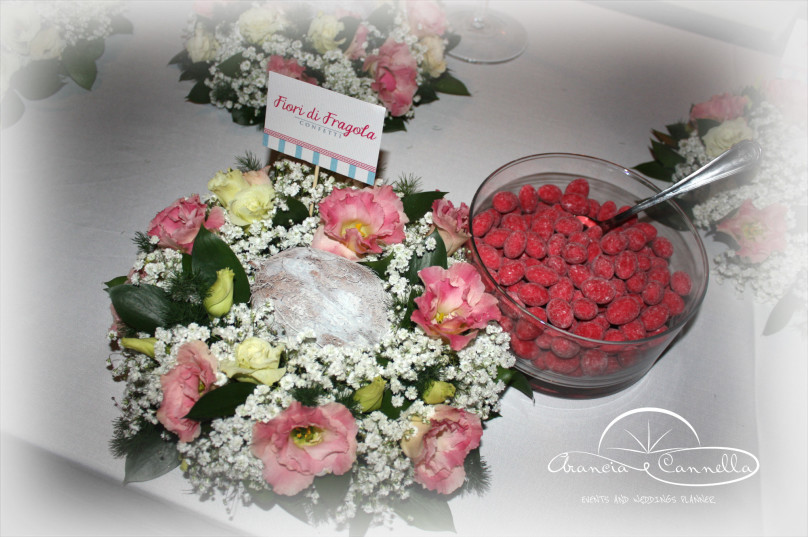 Fior di fragola e fiori coordinati.
